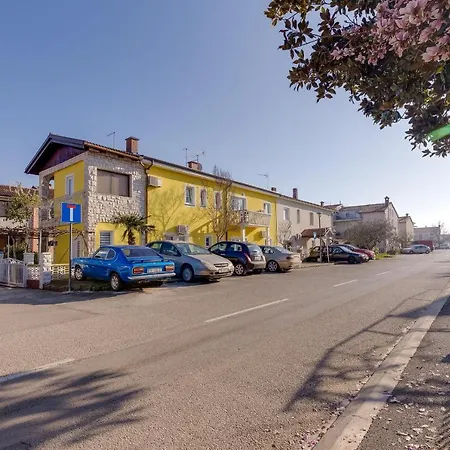 Kekec Pensjonat *